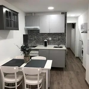 Alojamiento Karina Apartamento
